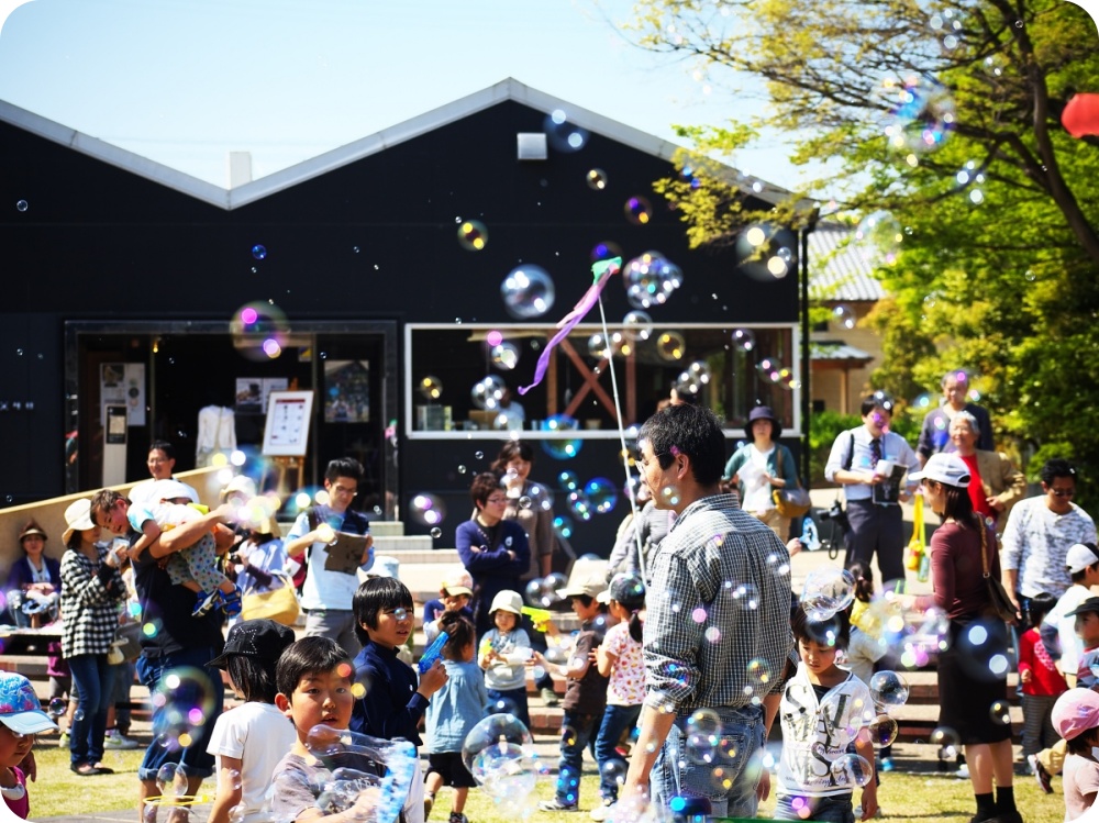 INAXライブミュージアム：みんなでシャボン玉